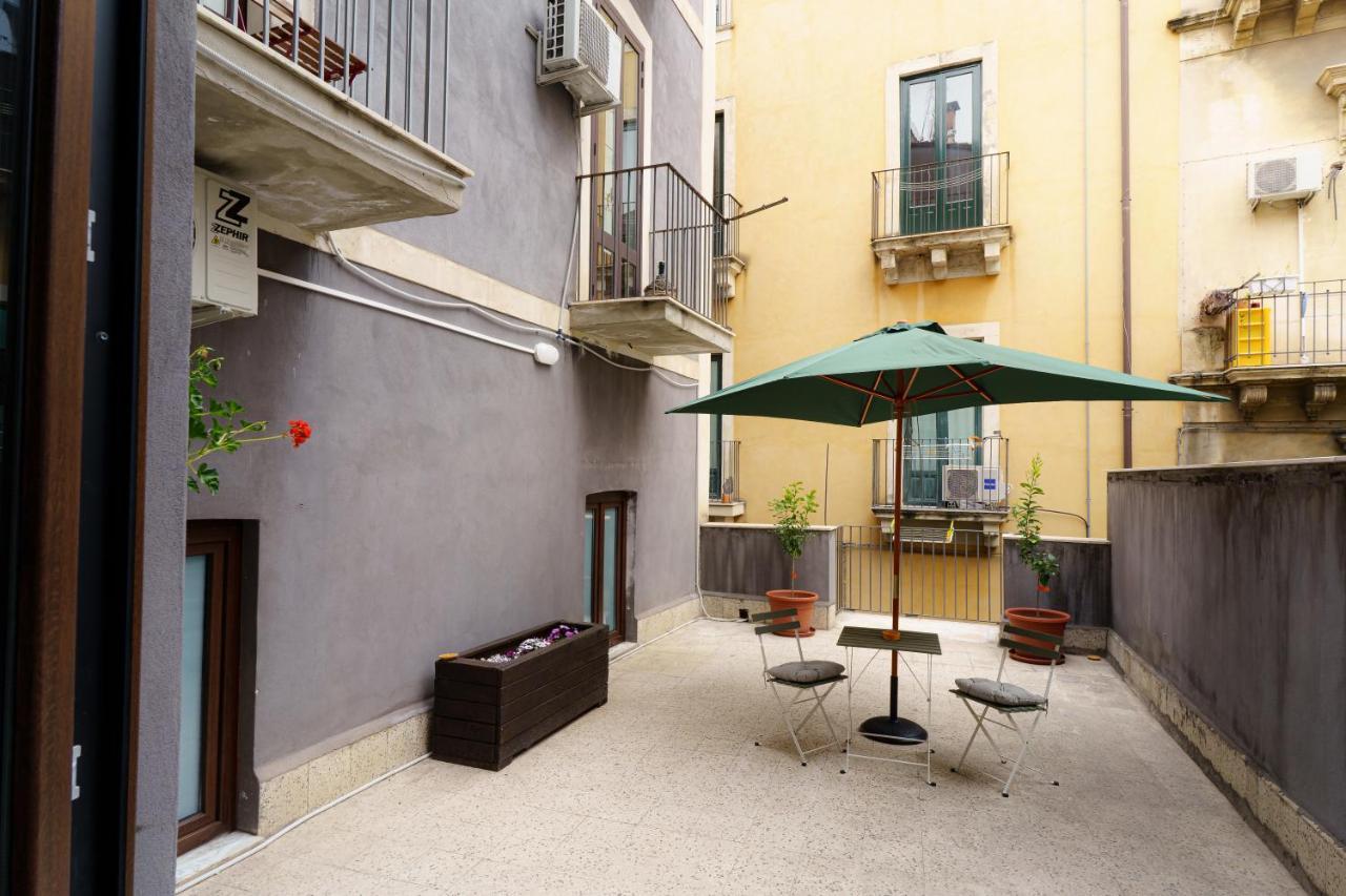 Casta Diva Holiday Rooms Catania Exterior photo