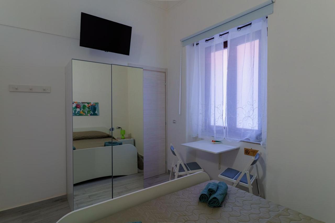 Casta Diva Holiday Rooms Catania Exterior photo