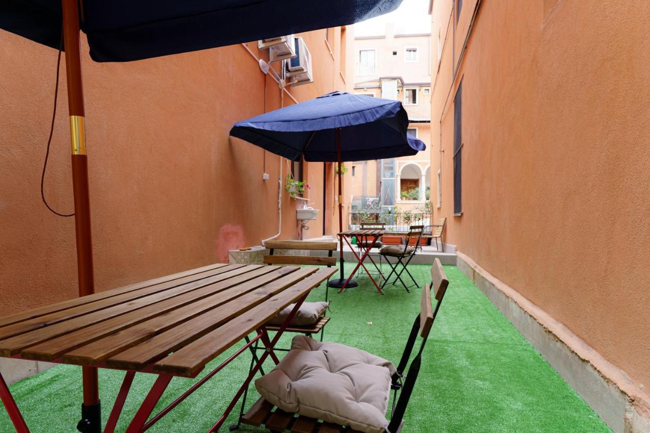 Casta Diva Holiday Rooms Catania Exterior photo
