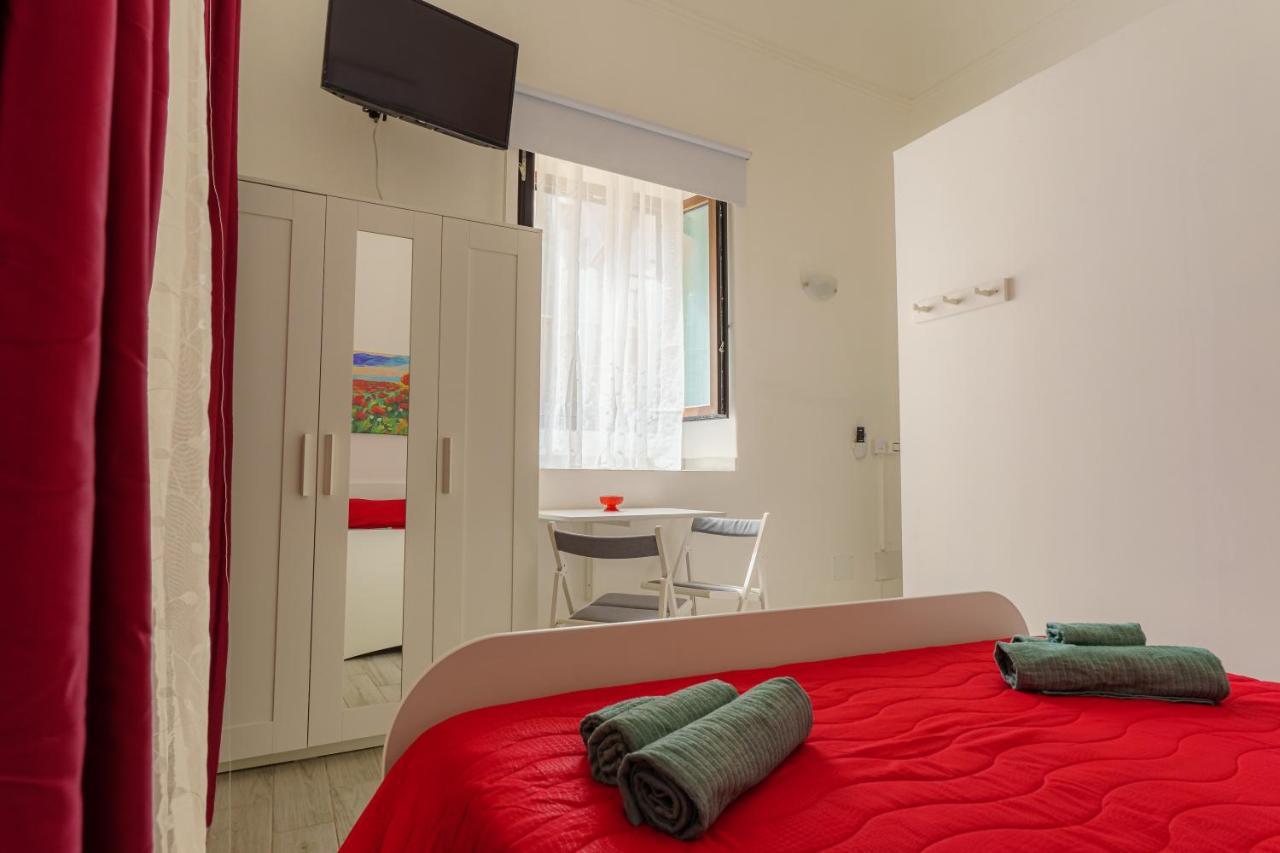 Casta Diva Holiday Rooms Catania Exterior photo